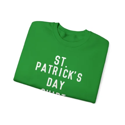 st patrick's day Folded Shirt